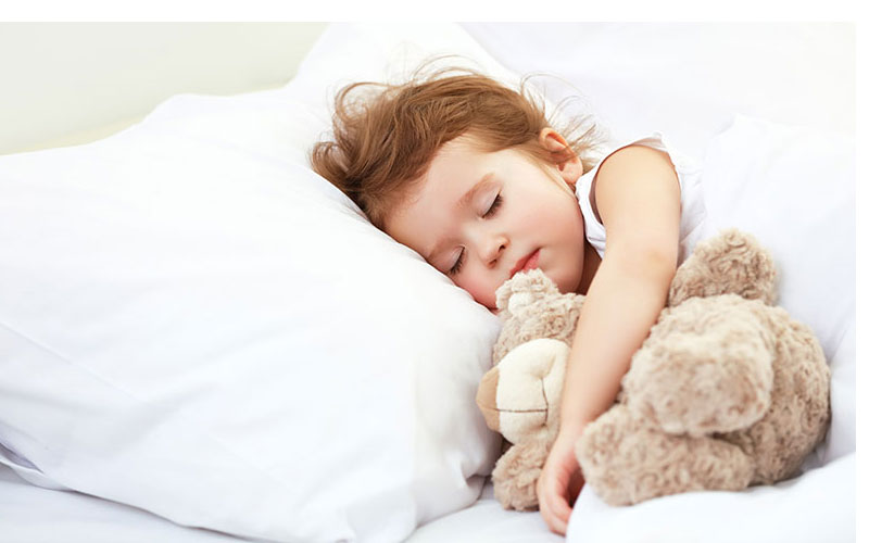 مطمئن شوید کودک شما خواب کافی داشته باشد