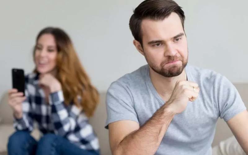  دلایل خیانت زن به شوهر در زندگی مشترک