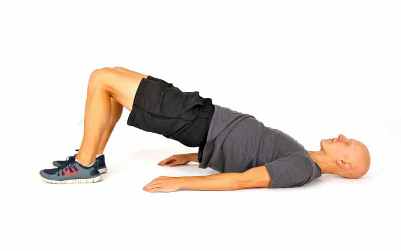 حرکت پل و تقویت عضلات کمر